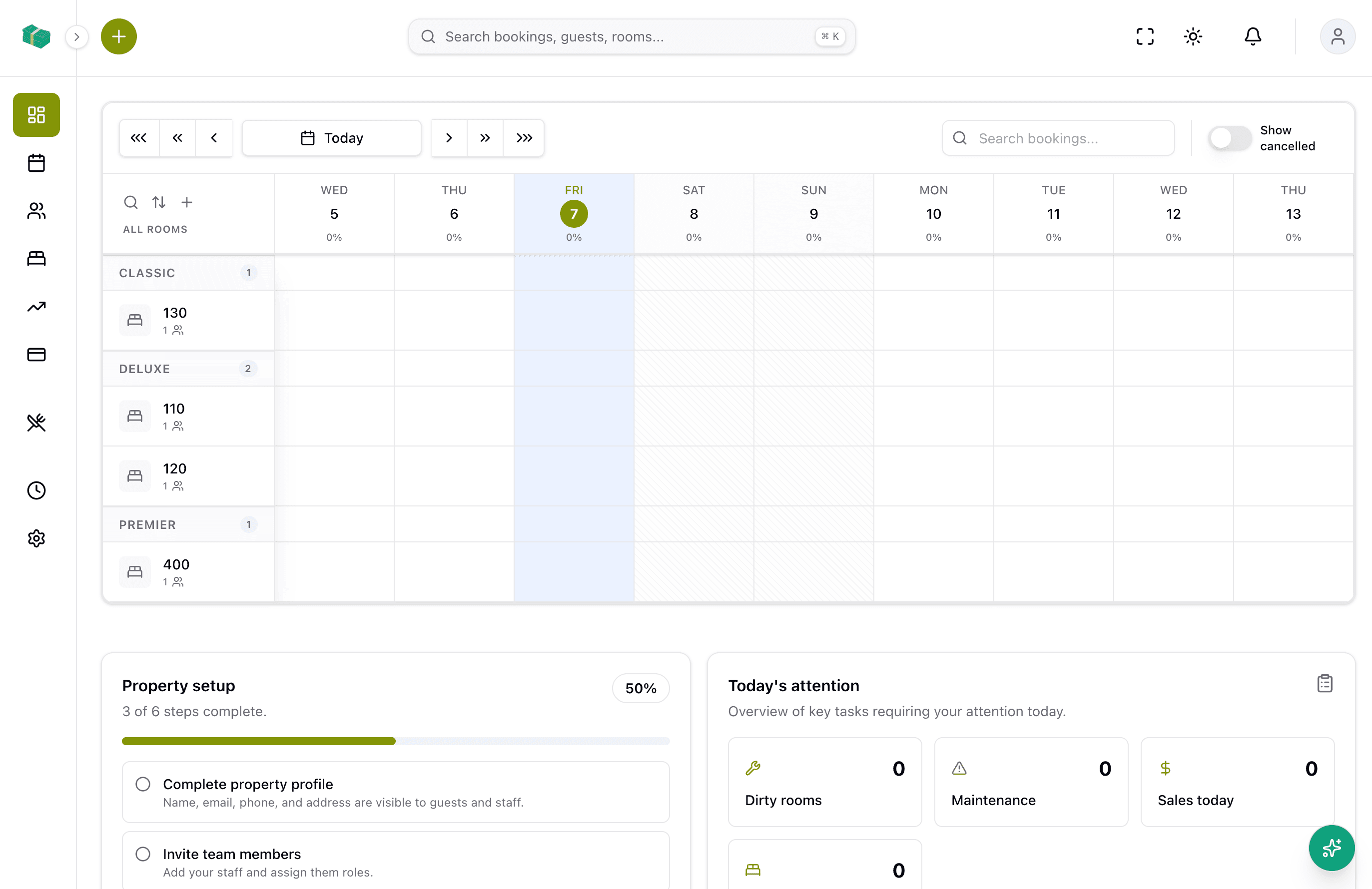Cloom HMS dashboard showing room calendar and availability